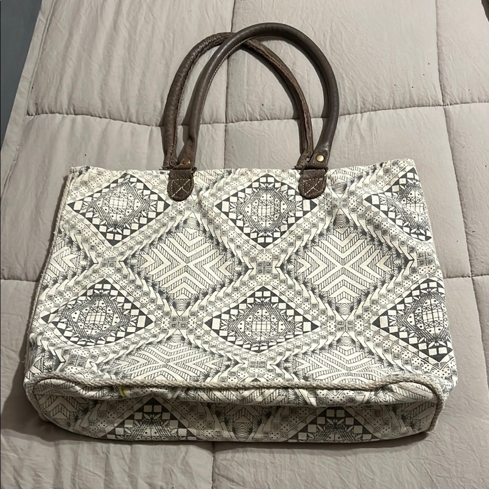 Myra Bag Gray and Brown Tote with Geometric Design